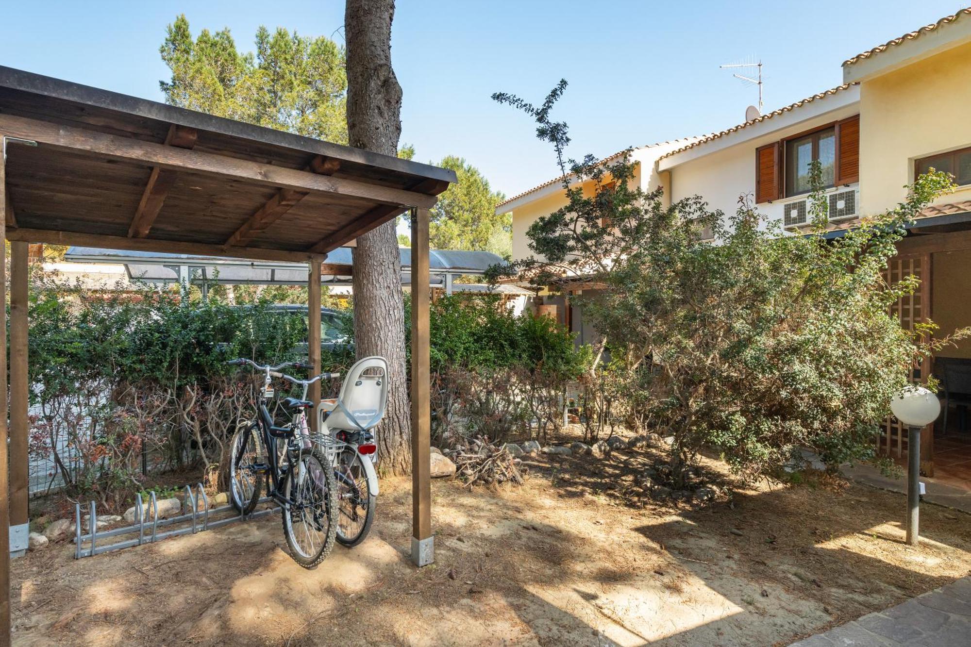 Casa Vacanze Sole E Mare Villa Porto Pino Esterno foto